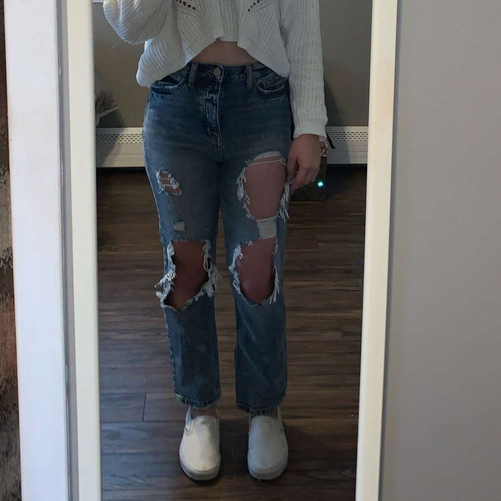 BDG Highwaisted Ripped Boyfriend Jeans